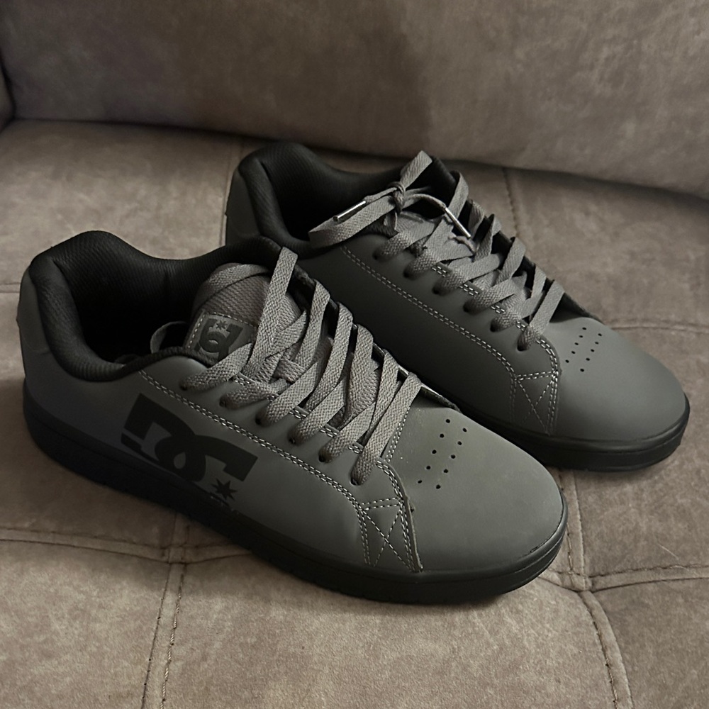 DC Men's Charcoal and Black Sneakers